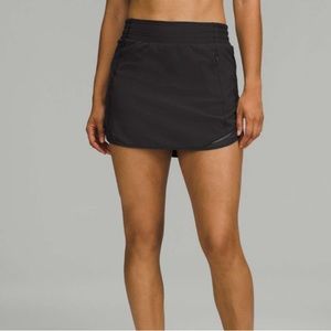 NWT Lululemon Hotty Hot High Rise Skirt - black, size 8